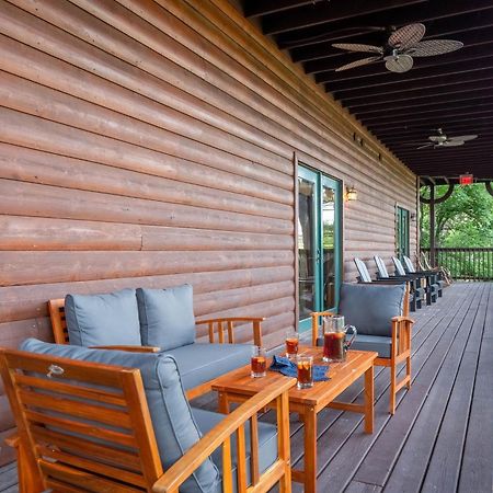 Hickory Ridge By Avantstay Incredible Private Elevated Cabin Sleeps 20 Gatlinburg Exteriör bild