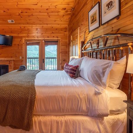 Hickory Ridge By Avantstay Incredible Private Elevated Cabin Sleeps 20 Gatlinburg Exteriör bild