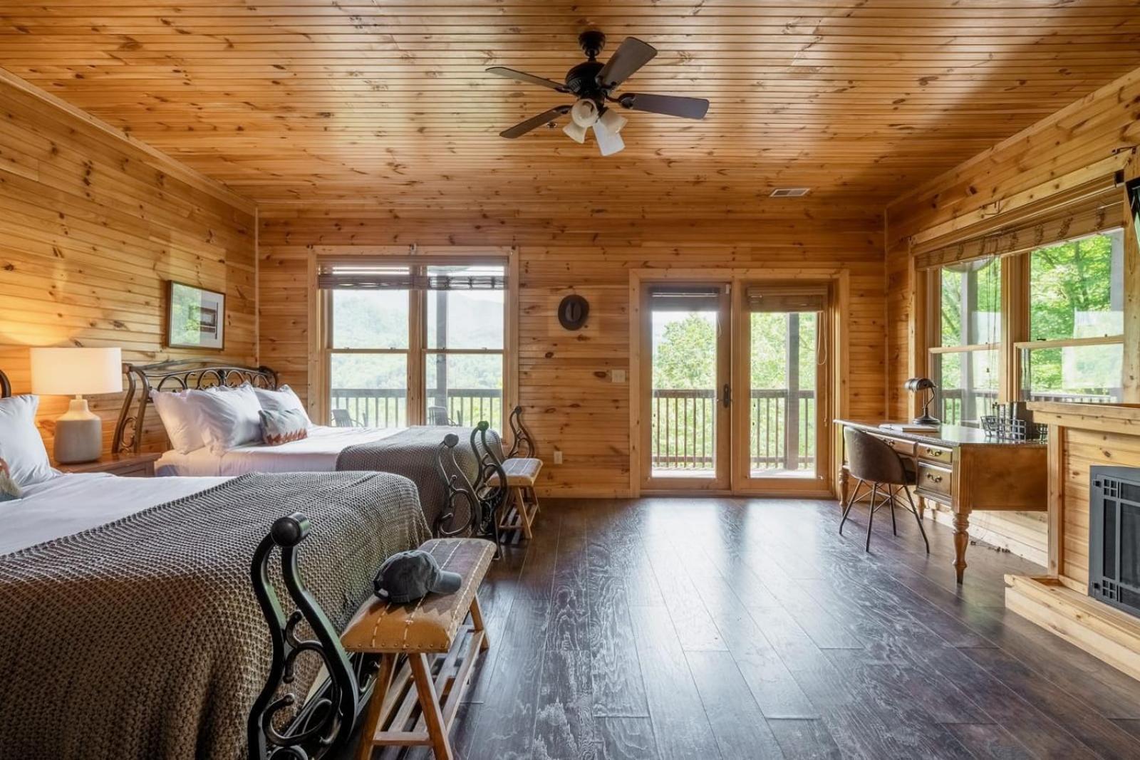 Hickory Ridge By Avantstay Incredible Private Elevated Cabin Sleeps 20 Gatlinburg Exteriör bild