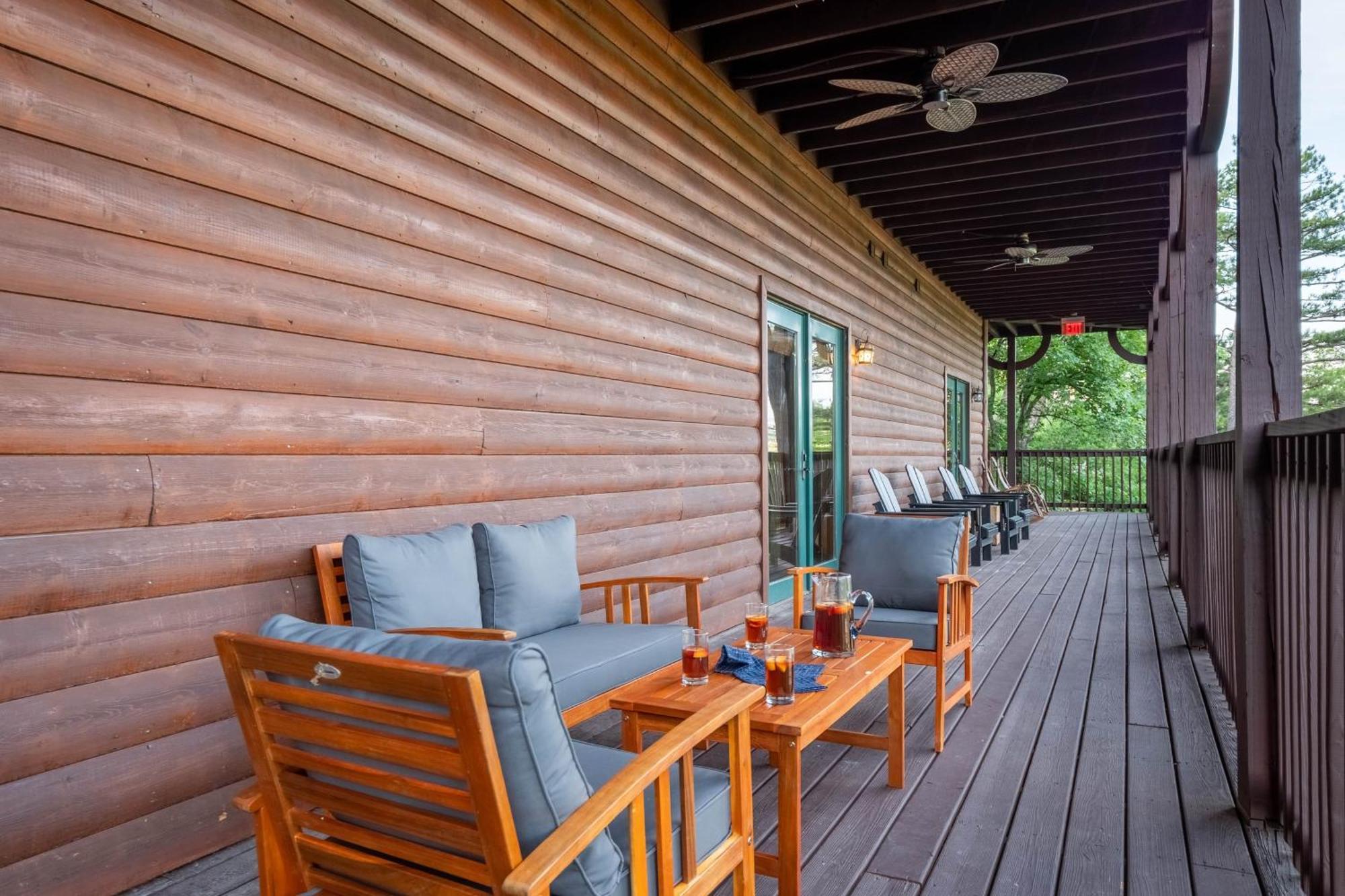Hickory Ridge By Avantstay Incredible Private Elevated Cabin Sleeps 20 Gatlinburg Exteriör bild