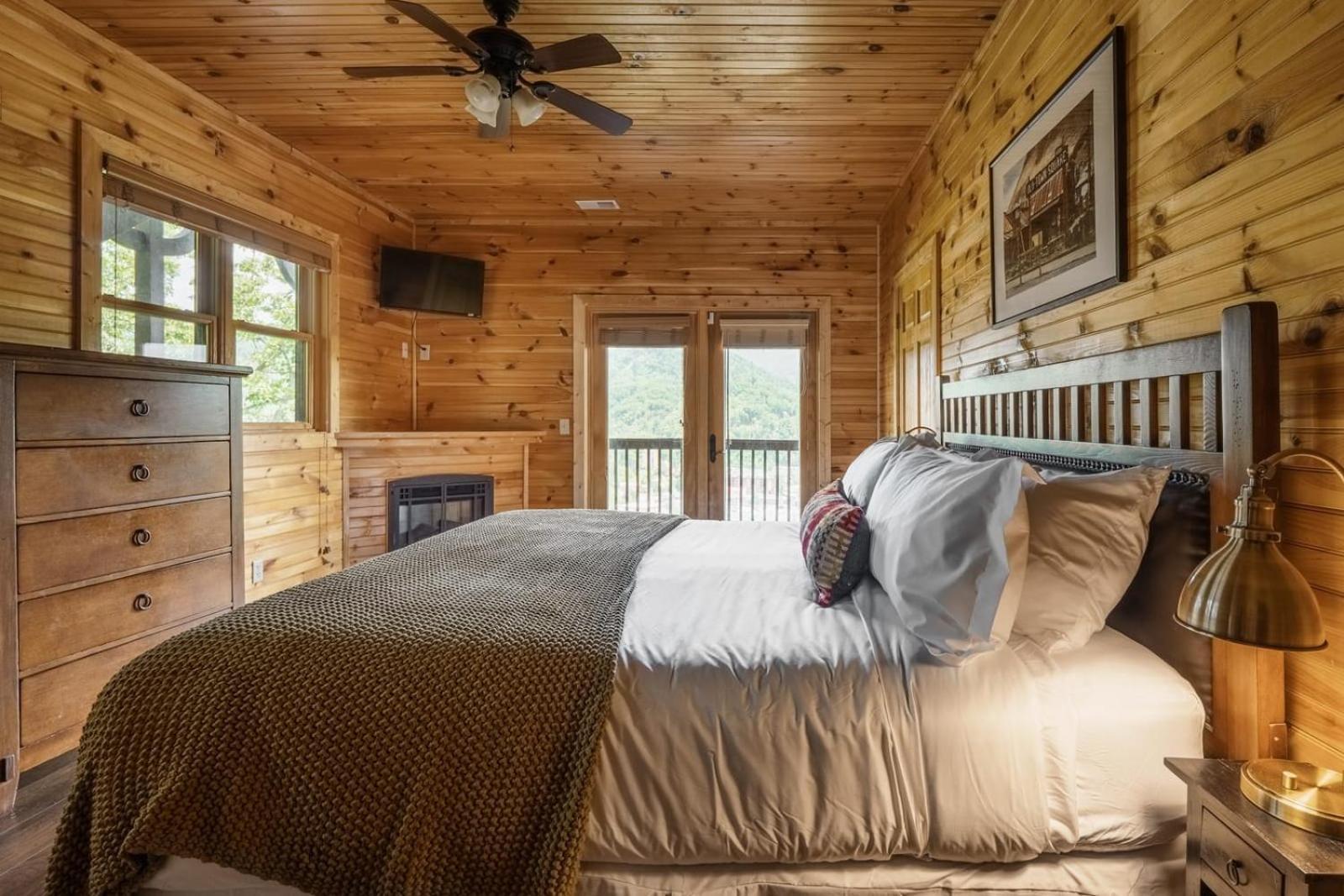 Hickory Ridge By Avantstay Incredible Private Elevated Cabin Sleeps 20 Gatlinburg Exteriör bild