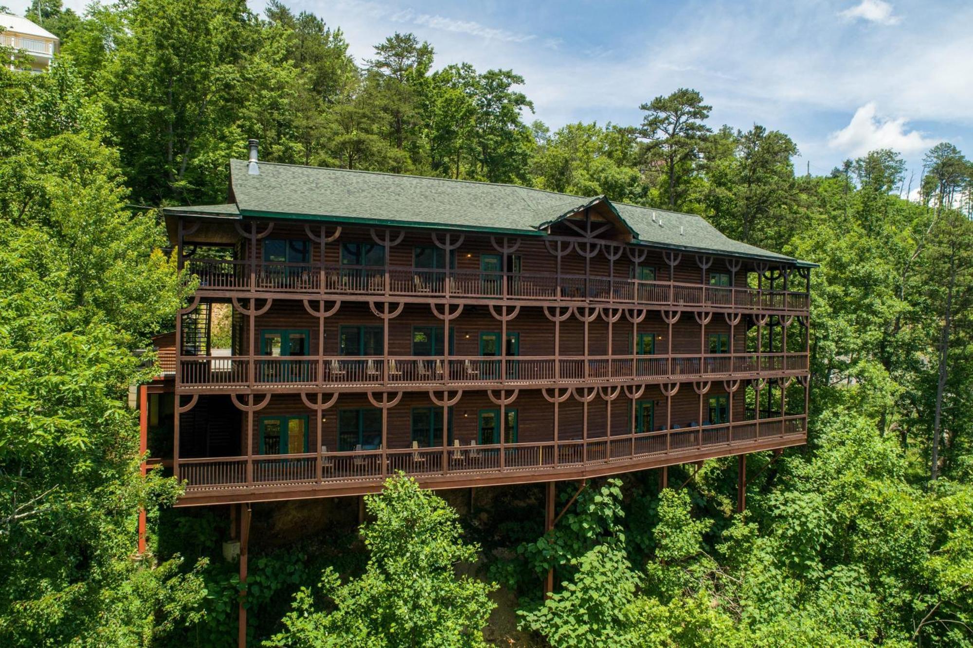 Hickory Ridge By Avantstay Incredible Private Elevated Cabin Sleeps 20 Gatlinburg Exteriör bild