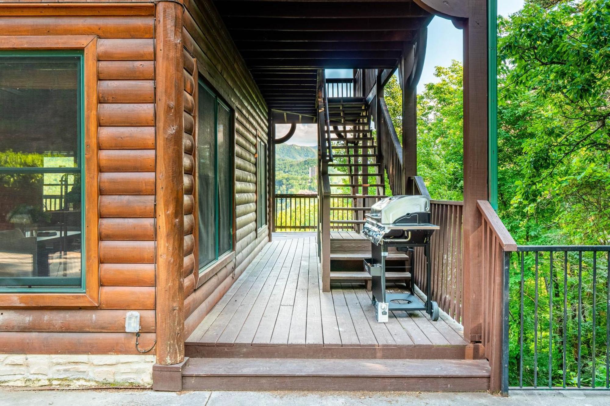 Hickory Ridge By Avantstay Incredible Private Elevated Cabin Sleeps 20 Gatlinburg Exteriör bild